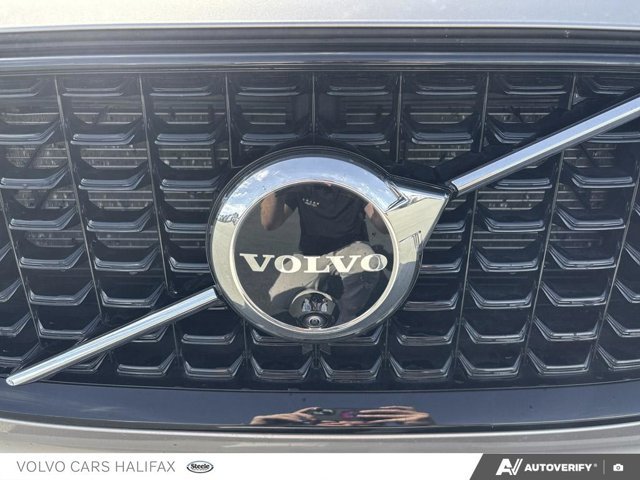 Volvo XC60 Plus Dark Theme 2025-8