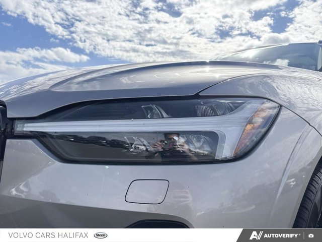 Volvo XC60 Plus Dark Theme 2025-7