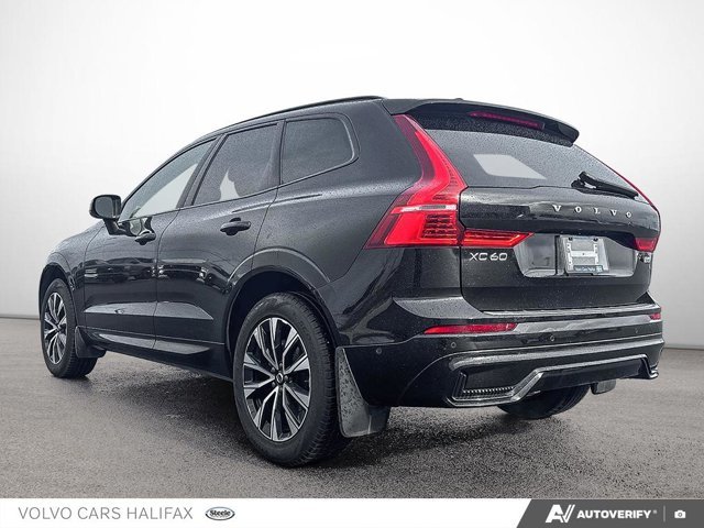 Volvo XC60 Plus Dark Theme 2025-3
