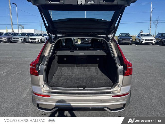 2025 Volvo XC60 Plus Dark Theme-11