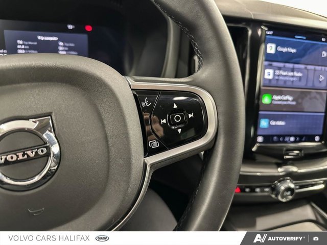 2025 Volvo XC60 Plus Dark Theme-15