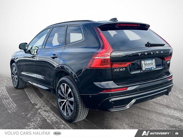 Volvo XC60 Plus Dark Theme 2025-3