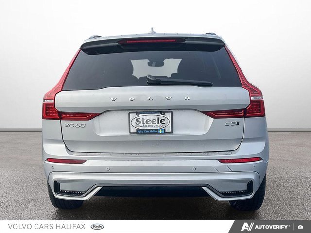 Volvo XC60 Plus Dark Theme 2025-4