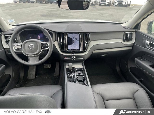2025 Volvo XC60 Plus Dark Theme-22