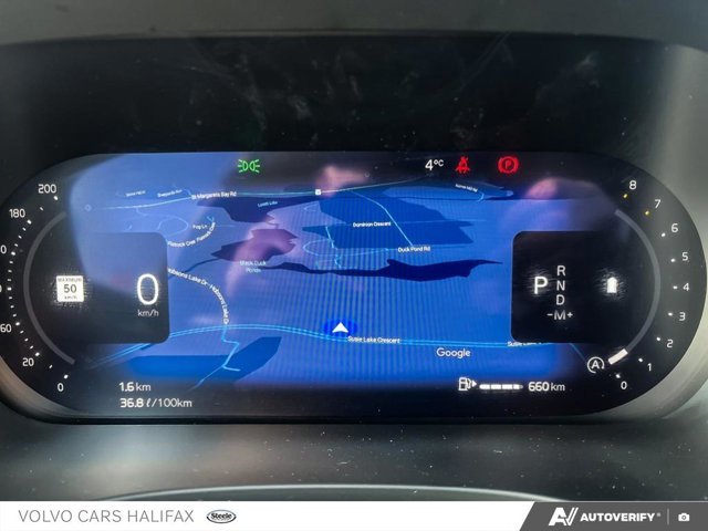 2025 Volvo XC60 Plus Dark Theme-12