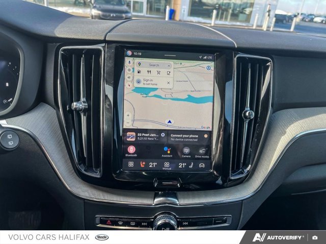 2025 Volvo XC60 Plus Dark Theme-16