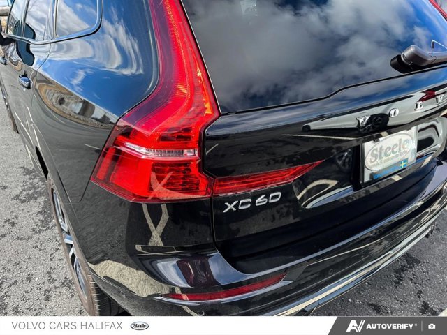 Volvo XC60 Plus Dark Theme 2025-9