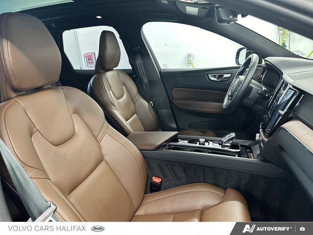 2025 Volvo XC60 Ultra Dark Theme-21