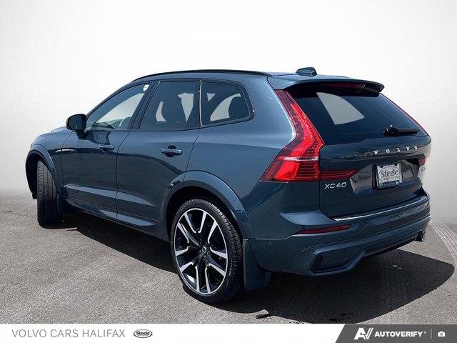 2025 Volvo XC60 Ultra Dark Theme-3