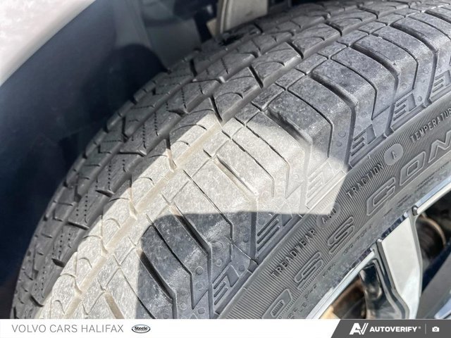 Volvo XC60 Plus Dark Theme 2026-6