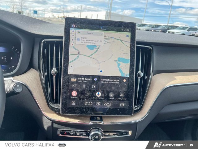 Volvo XC60 Plus Dark Theme 2026-17