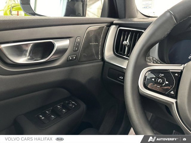 2026 Volvo XC60 Ultra Black Edition-16