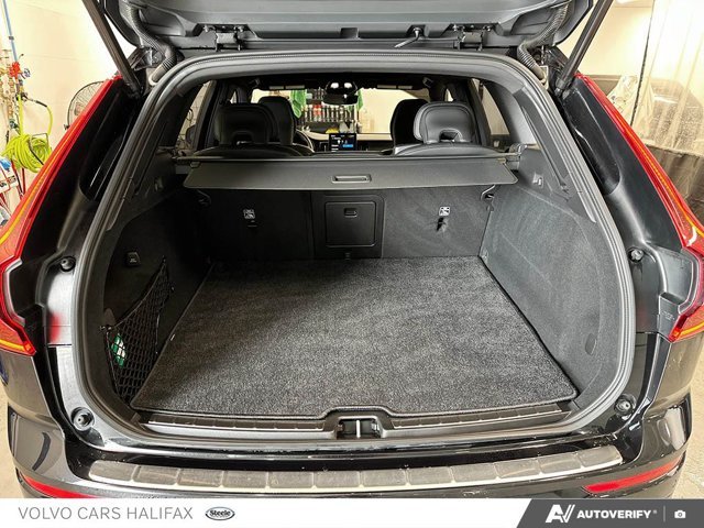 2026 Volvo XC60 Ultra Black Edition-11