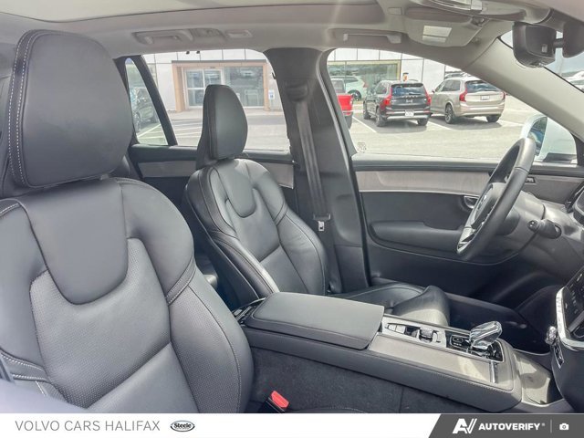 Volvo XC90 Plug-In Hybrid Ultra Bright Theme 2025-20
