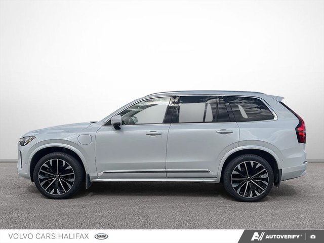 Volvo XC90 Plug-In Hybrid Ultra Bright Theme 2025-2