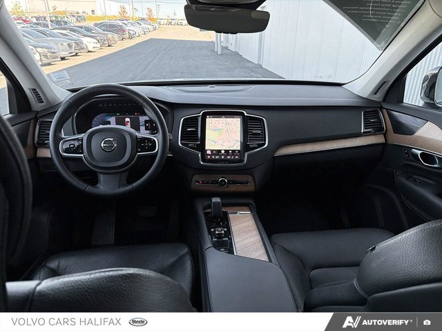 2023 Volvo XC90 Plus Dark Theme-23