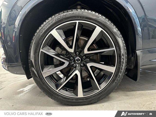Volvo XC90 Plus Bright Theme 2024-5