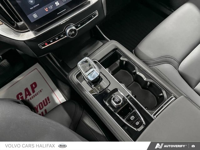 2026 Volvo XC90 Plus Dark Theme-17