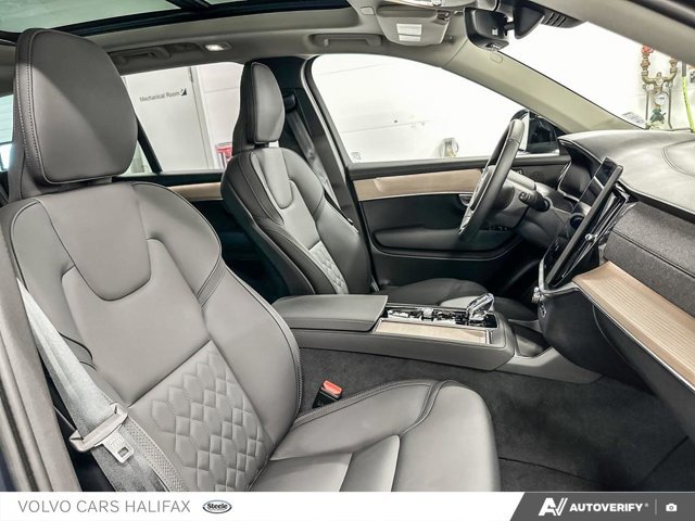 2026 Volvo XC90 Plus Dark Theme-21