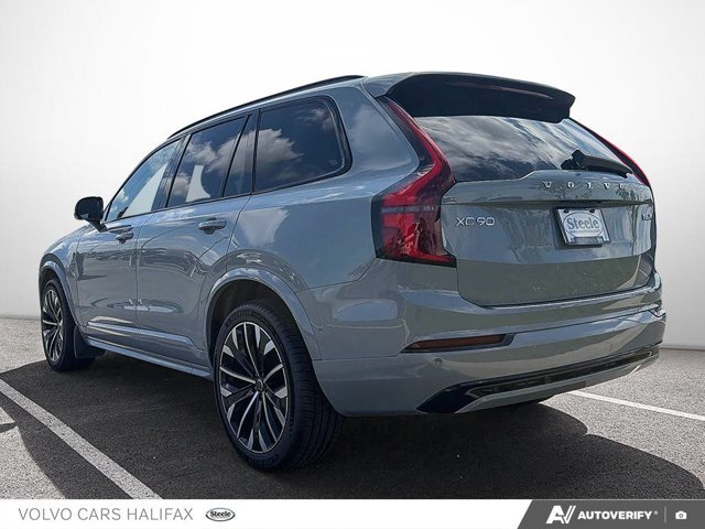 Volvo XC90 Plus Dark Theme 2026-3