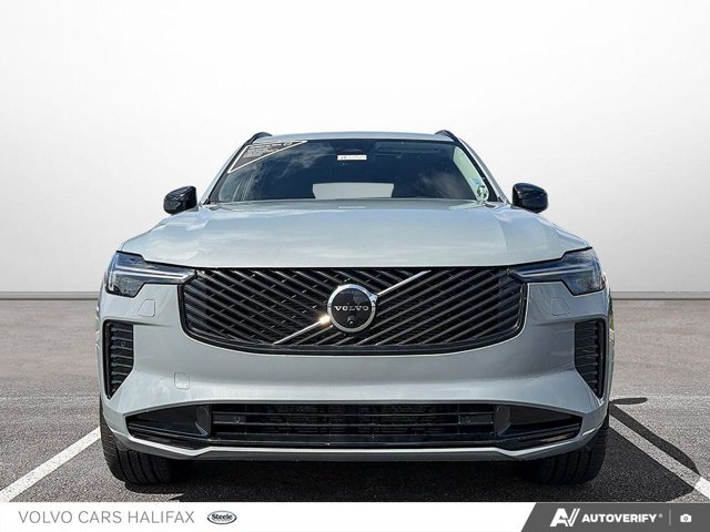 Volvo XC90 Plus Dark Theme 2026-1