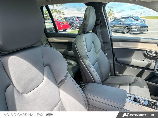 Volvo XC90 Plus Dark Theme 2026-21
