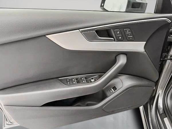 Audi berline A4 PROGRESSIV S-LINE 2023-11