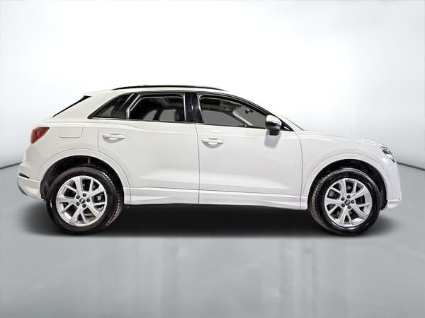 Audi Q3 komfort 45 2021-1