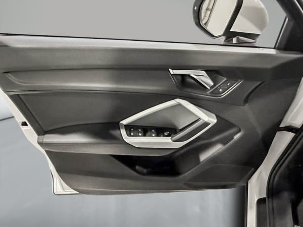 Audi Q3 komfort 45 2021-11