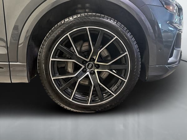2023 Audi Q8 PROGRESSIV BLACK OPTICS-10
