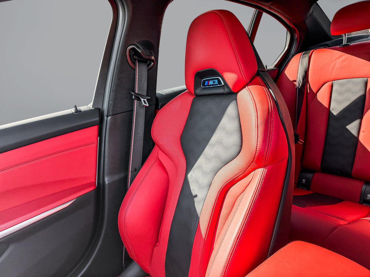 BMW M3 COMPÉTITION 2025-26