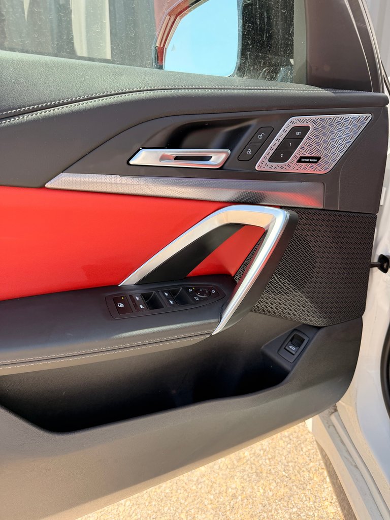 2025 BMW X1 M35I-10