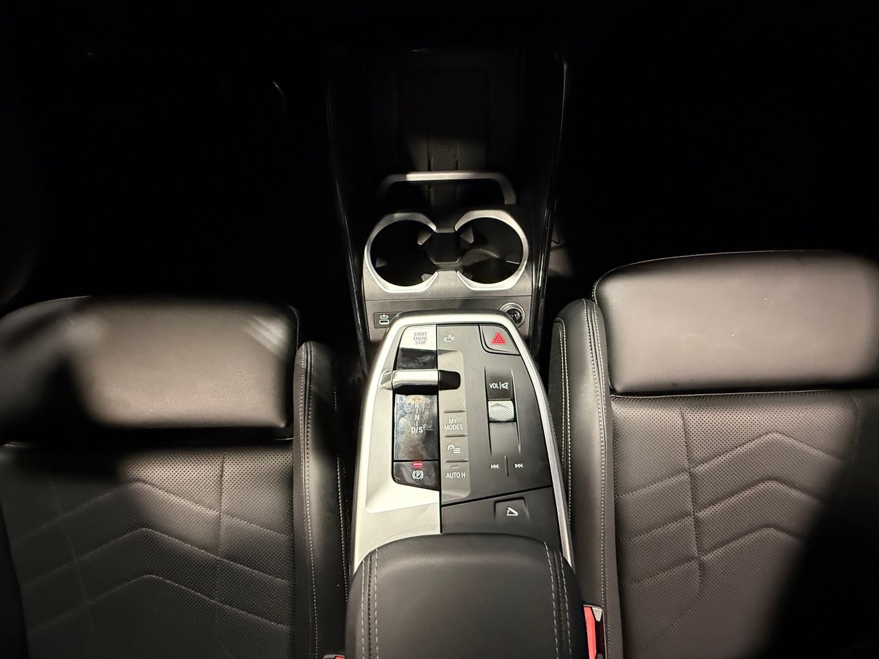 2025 BMW X2 28i // M SPORT PACKAGE-23