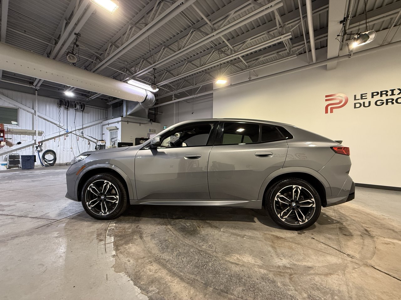 2025 BMW X2 28i // M SPORT PACKAGE-7