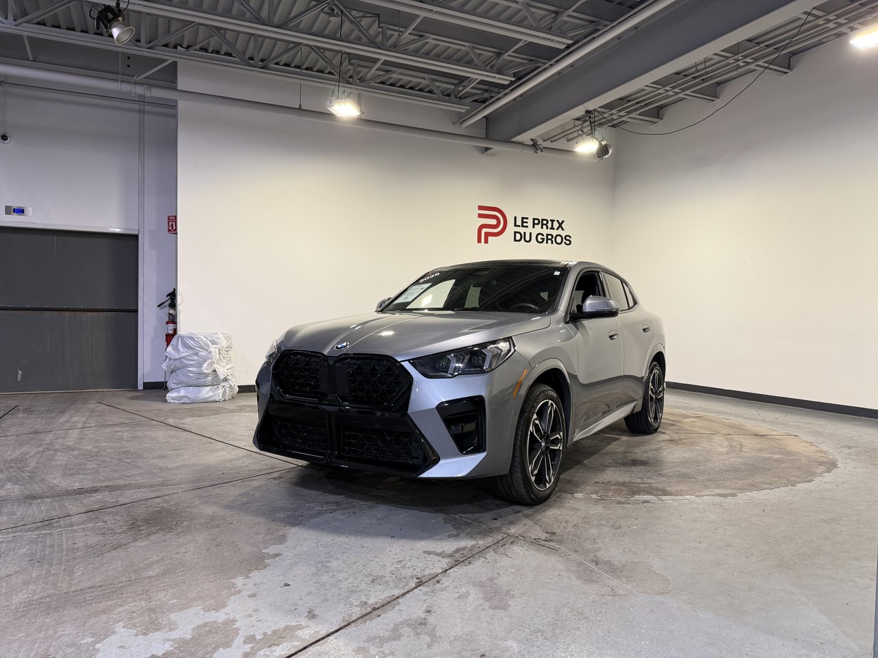 2025 BMW X2 28i // M SPORT PACKAGE-0