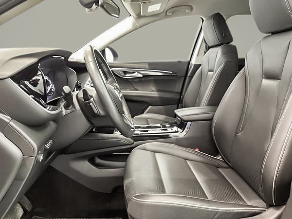 2023 Buick Envision Essence 1SL AWD-10