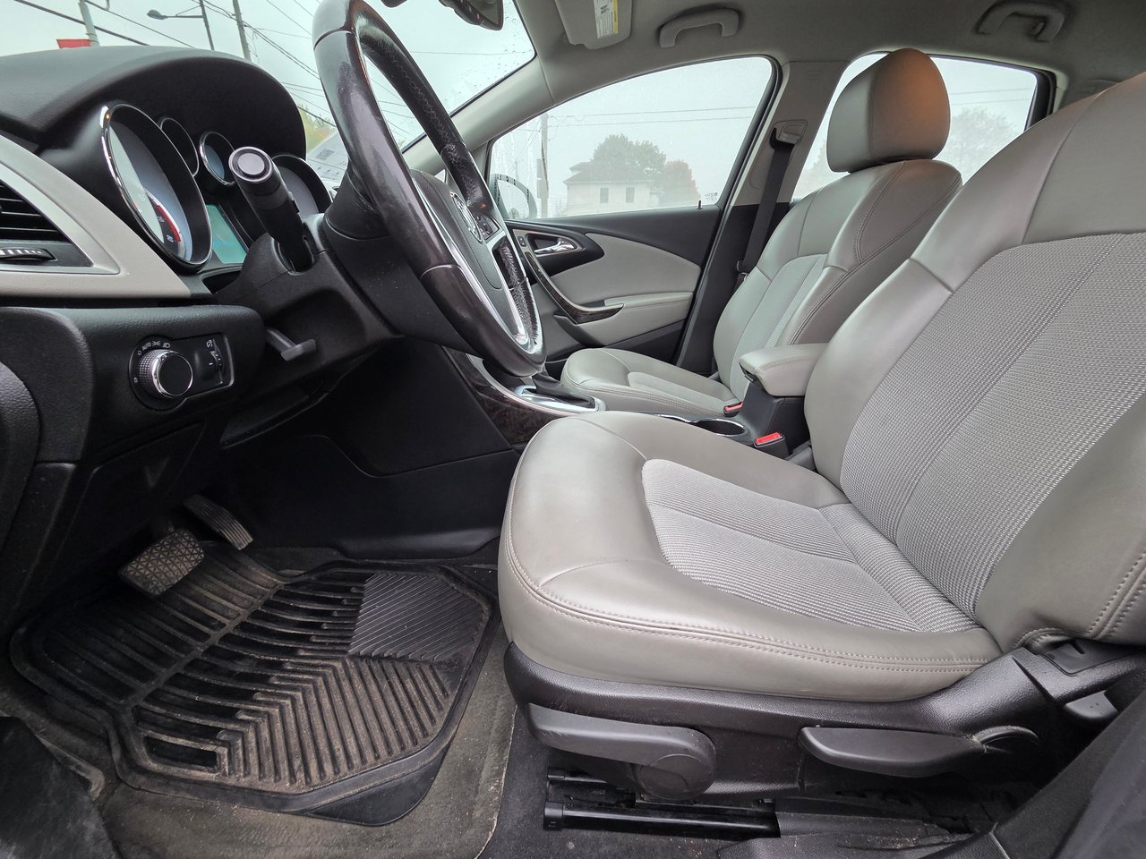 Buick Verano base 2015-10