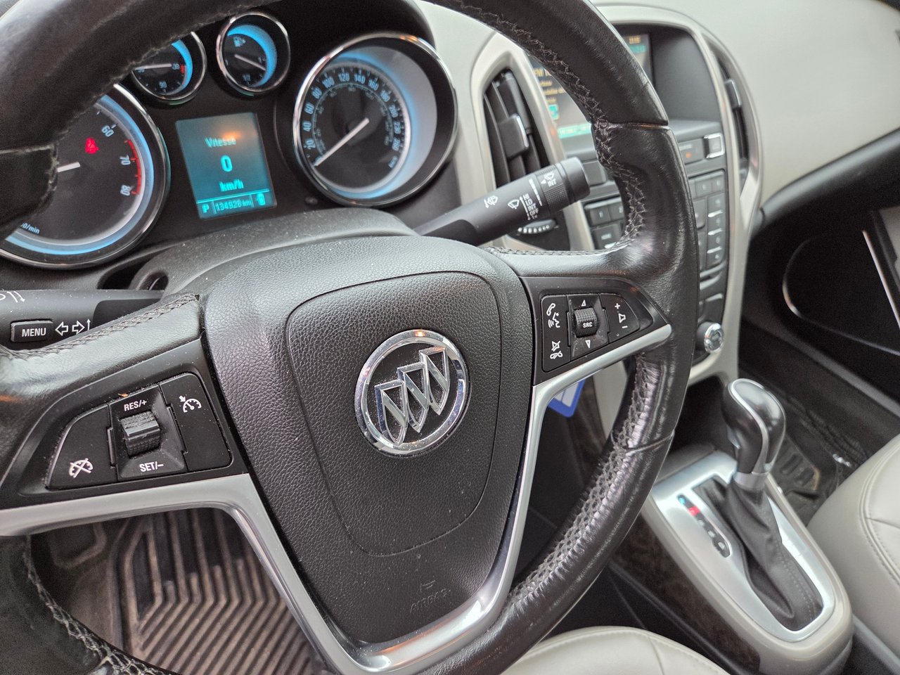 Buick Verano base 2015-12