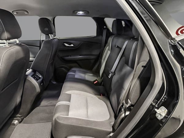 2023 Chevrolet Blazer 2LT-23