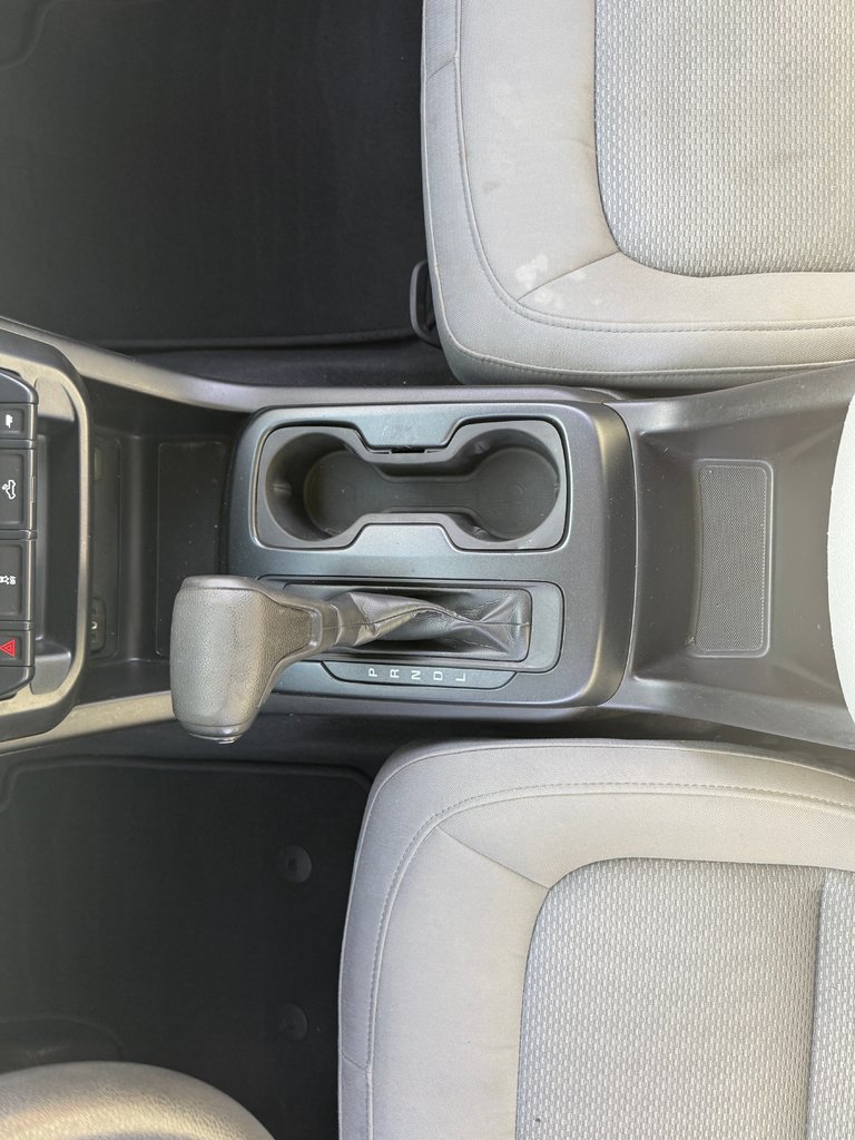 2021 Chevrolet Colorado WORK TRUCK-22