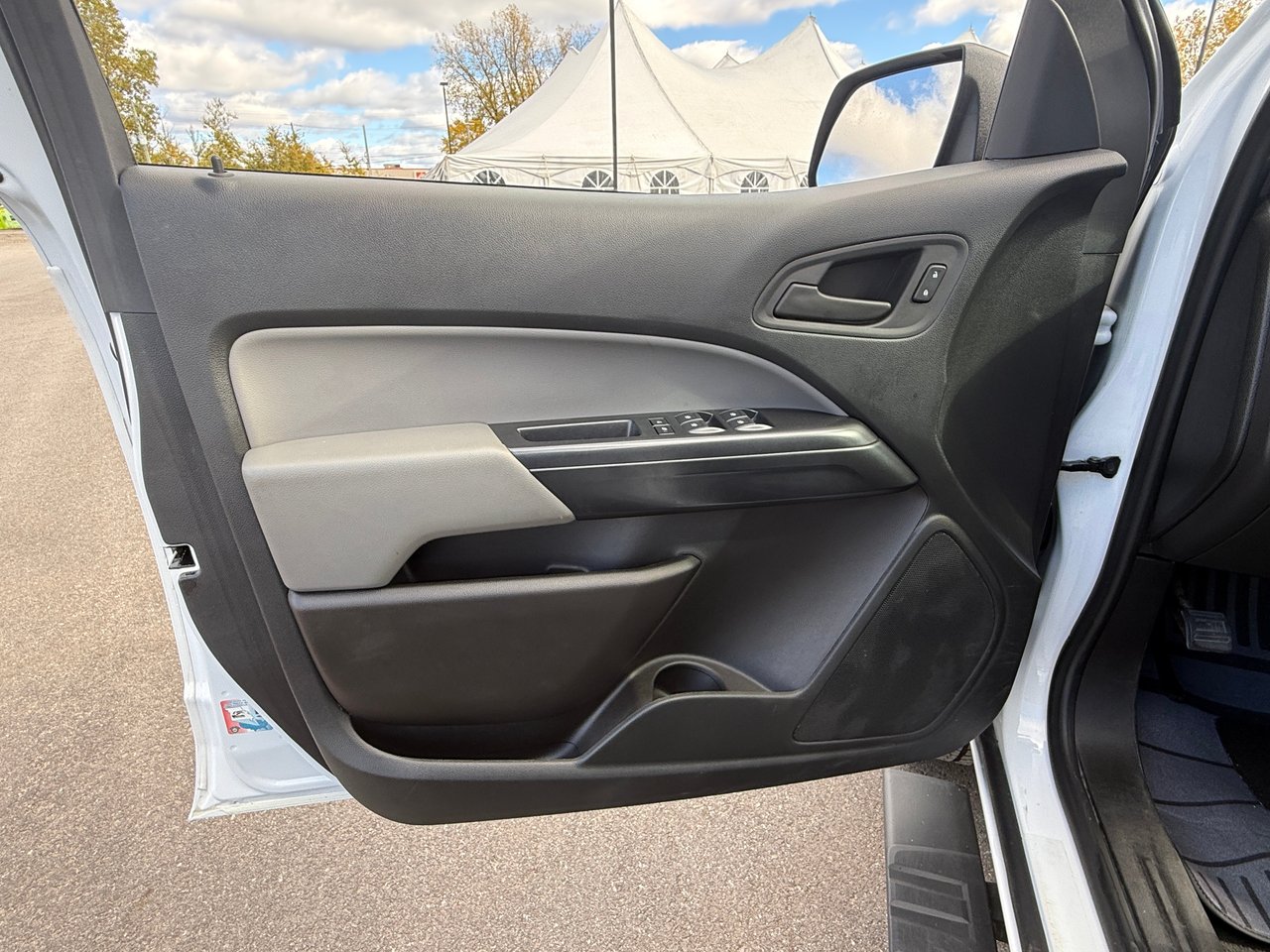 2022 Chevrolet Colorado Work truck-10