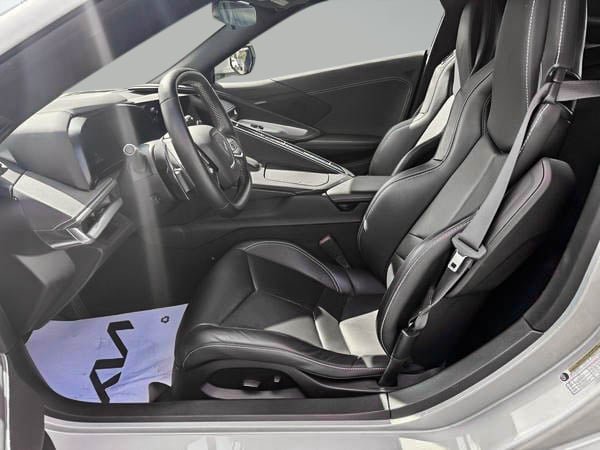 Chevrolet Corvette STINGRAY 2021-15
