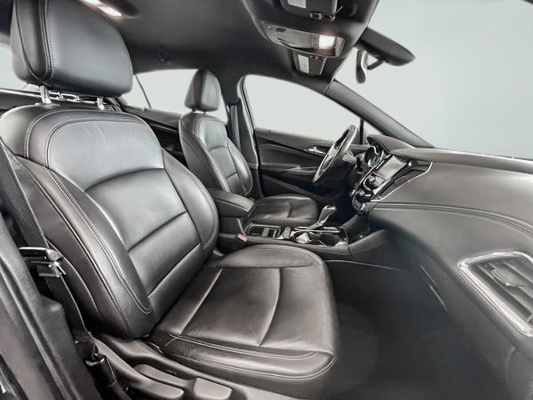 Chevrolet Cruze premier 2018-24