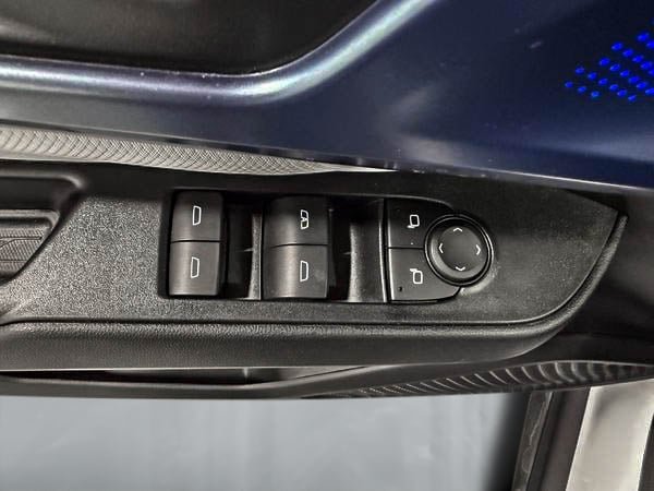 2025 Chevrolet Equinox EV LT-12