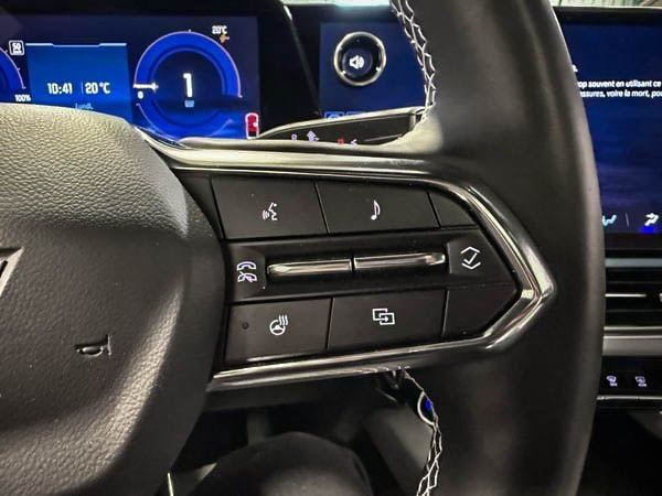 2025 Chevrolet Equinox EV LT-16