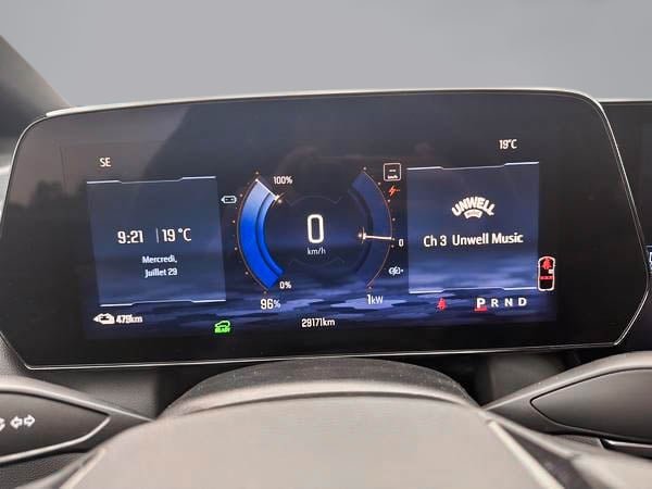 2025 Chevrolet Equinox EV RS AWD-19