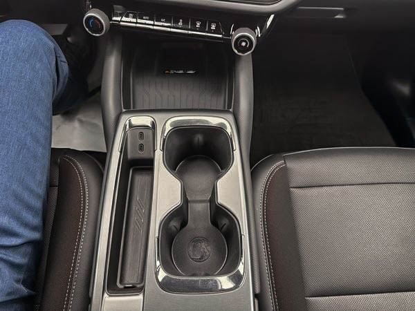 2025 Chevrolet Equinox EV RS AWD-22