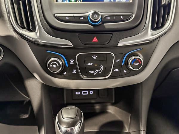2019 Chevrolet Equinox LS-21
