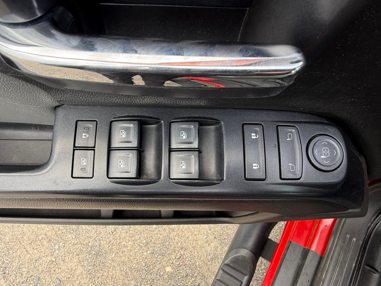 2018 Chevrolet Silverado 1500 CUSTOM-11