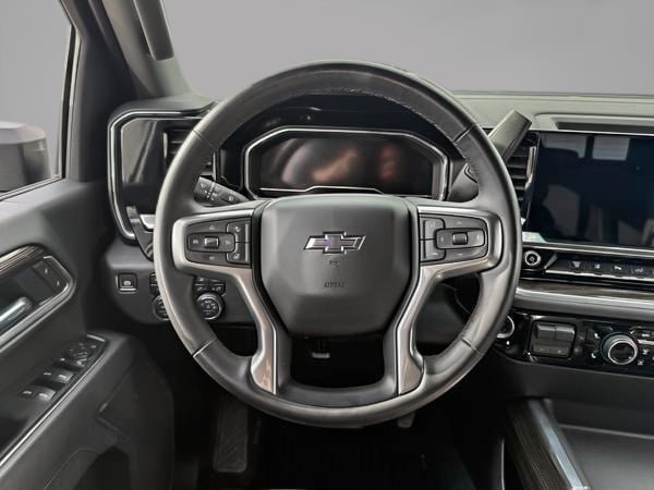 Chevrolet Silverado 2500HD Trail Boss 2025-13